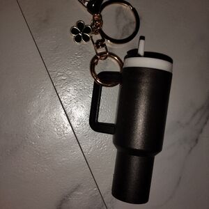 Black and White Travel Mug Mini Tumbler Keychain Patikil With Charm Flower